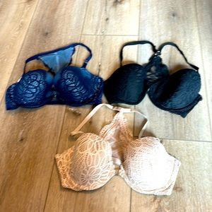 VS lot (3) bras / front hook dream angels